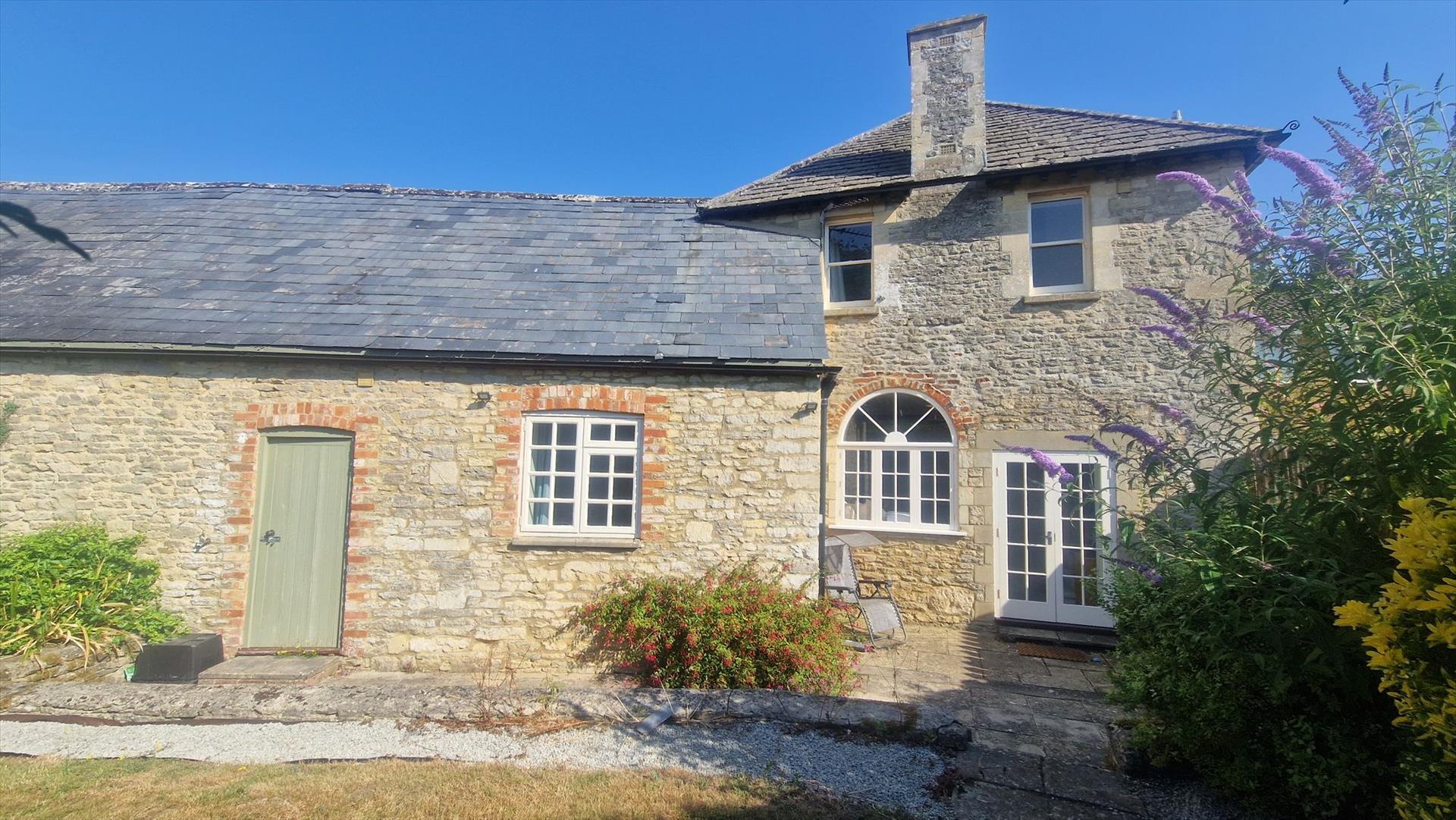 Property Image e905262f-afa9-4cc6-9e4d-7bb22d6def3e