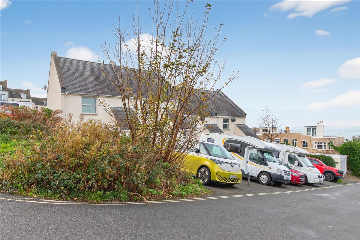 Property Image e9112728-40c2-4fe5-83df-75610a19d3fa