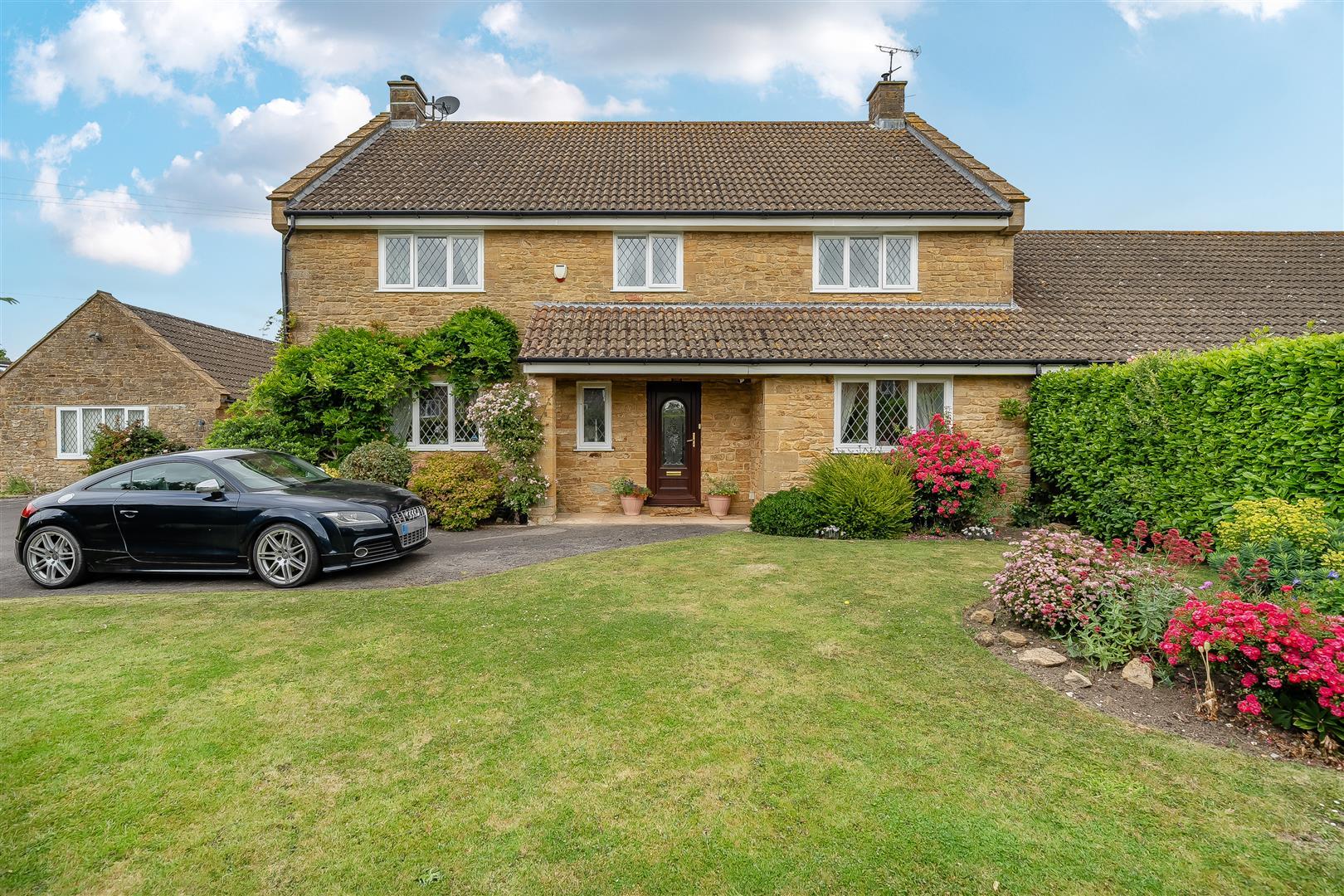 Property Image e911f49a-5359-4c03-a8fb-26001d0b38fd