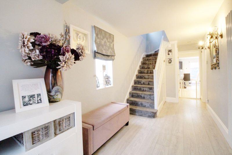 Property Image e921c3aa-7765-43ac-8b22-5981873f90db