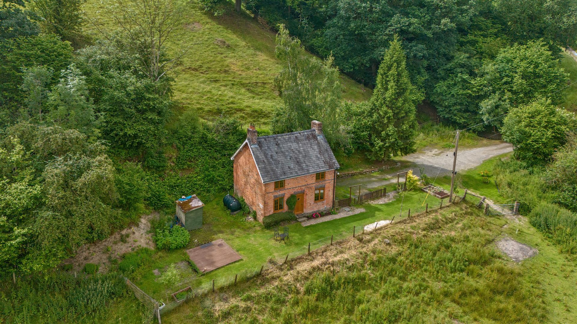 Property Image e9375a7d-396f-48e0-a97c-480b07001bf7