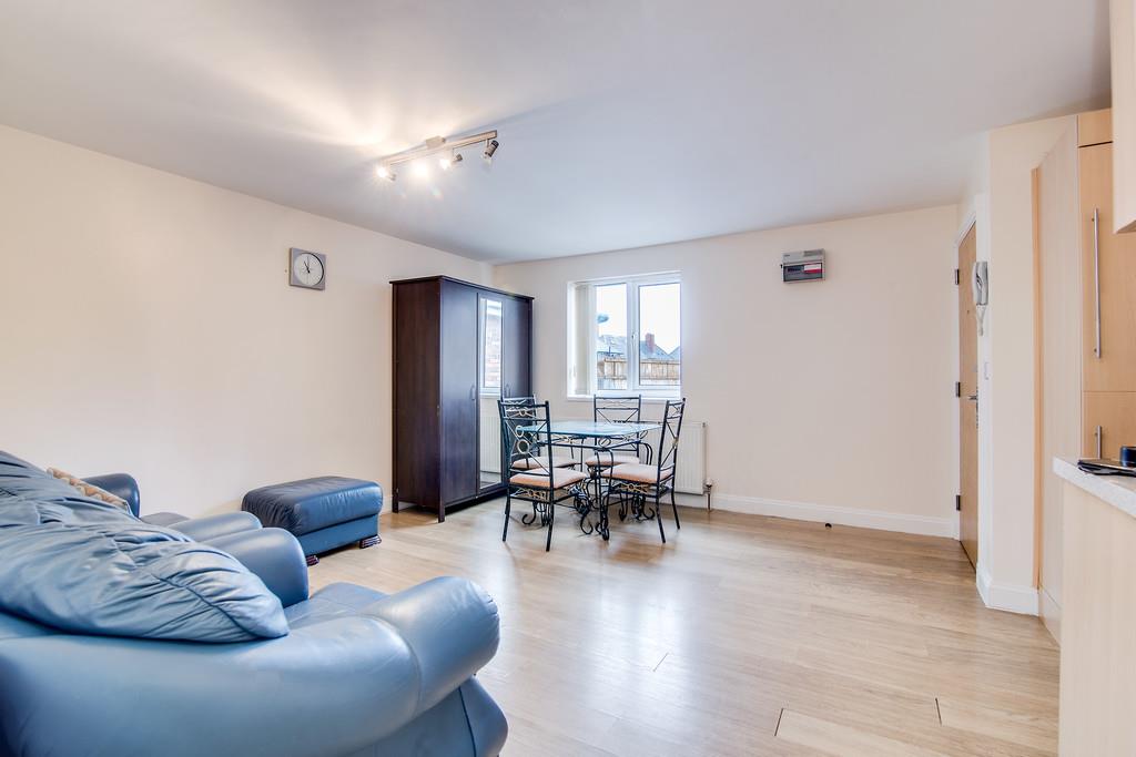 Property Image e938bd8d-2243-4cbe-b5b1-6e468543bb90
