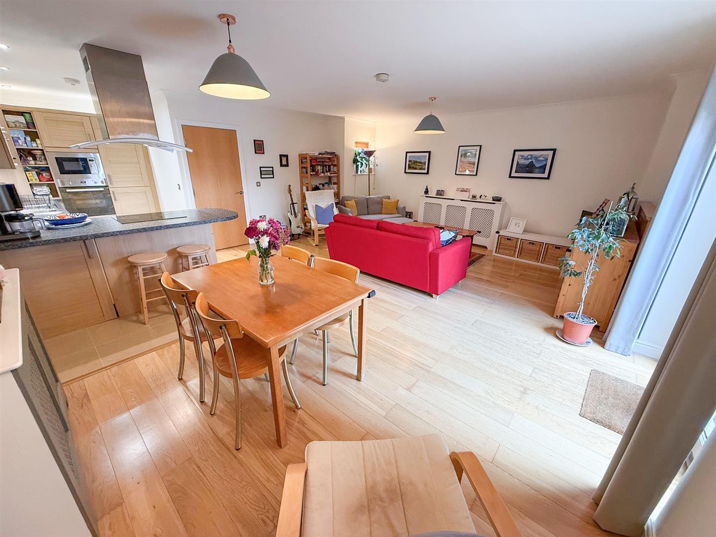 Property Image e940ca07-5ca4-4ba1-9116-9307035928b7