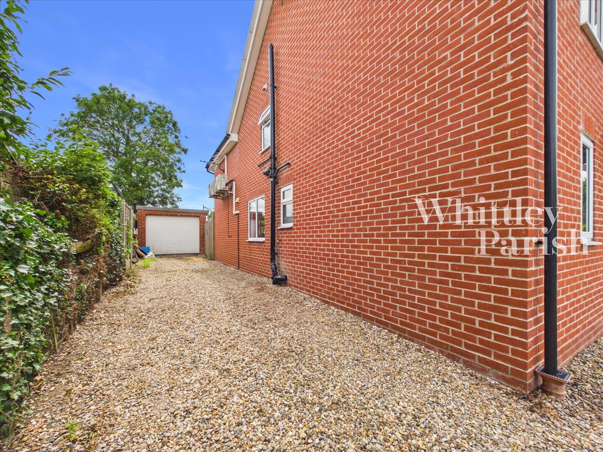Property Image e947bc16-01a0-4392-bf7c-45af82ca81b4