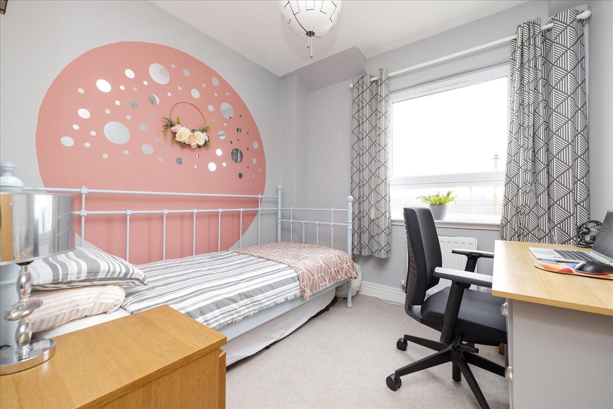 Property Image e94a5d8a-5f57-4282-82b7-15dd22f6d521