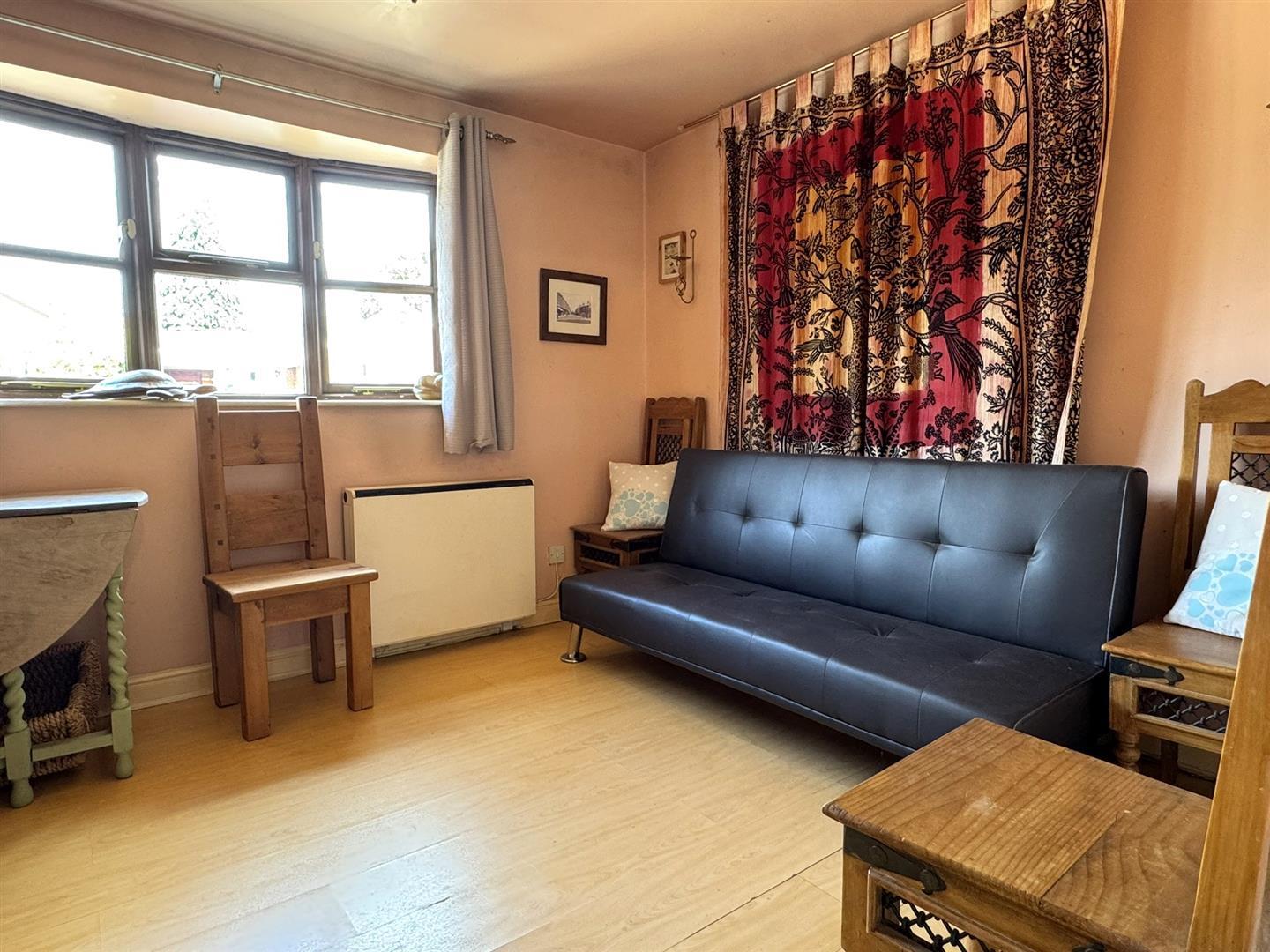 Property Image e952f8ea-6e3c-4cee-bf25-068c6267f494
