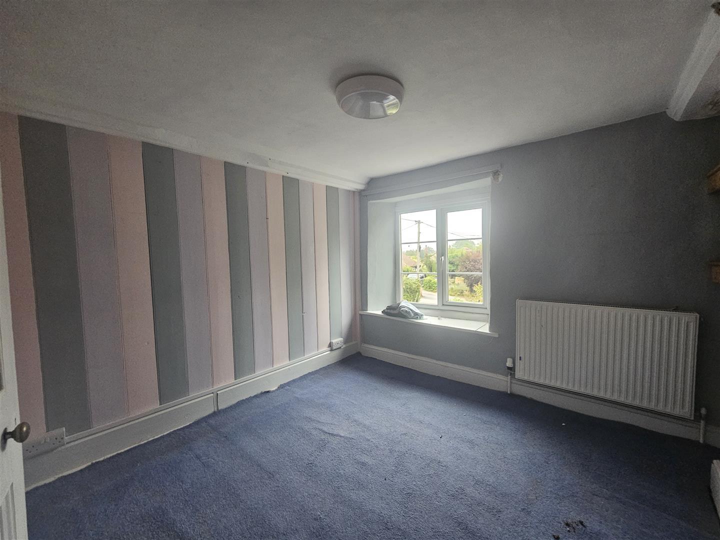 Property Image e9532f03-a4a4-4281-bb88-113e87ea59a8