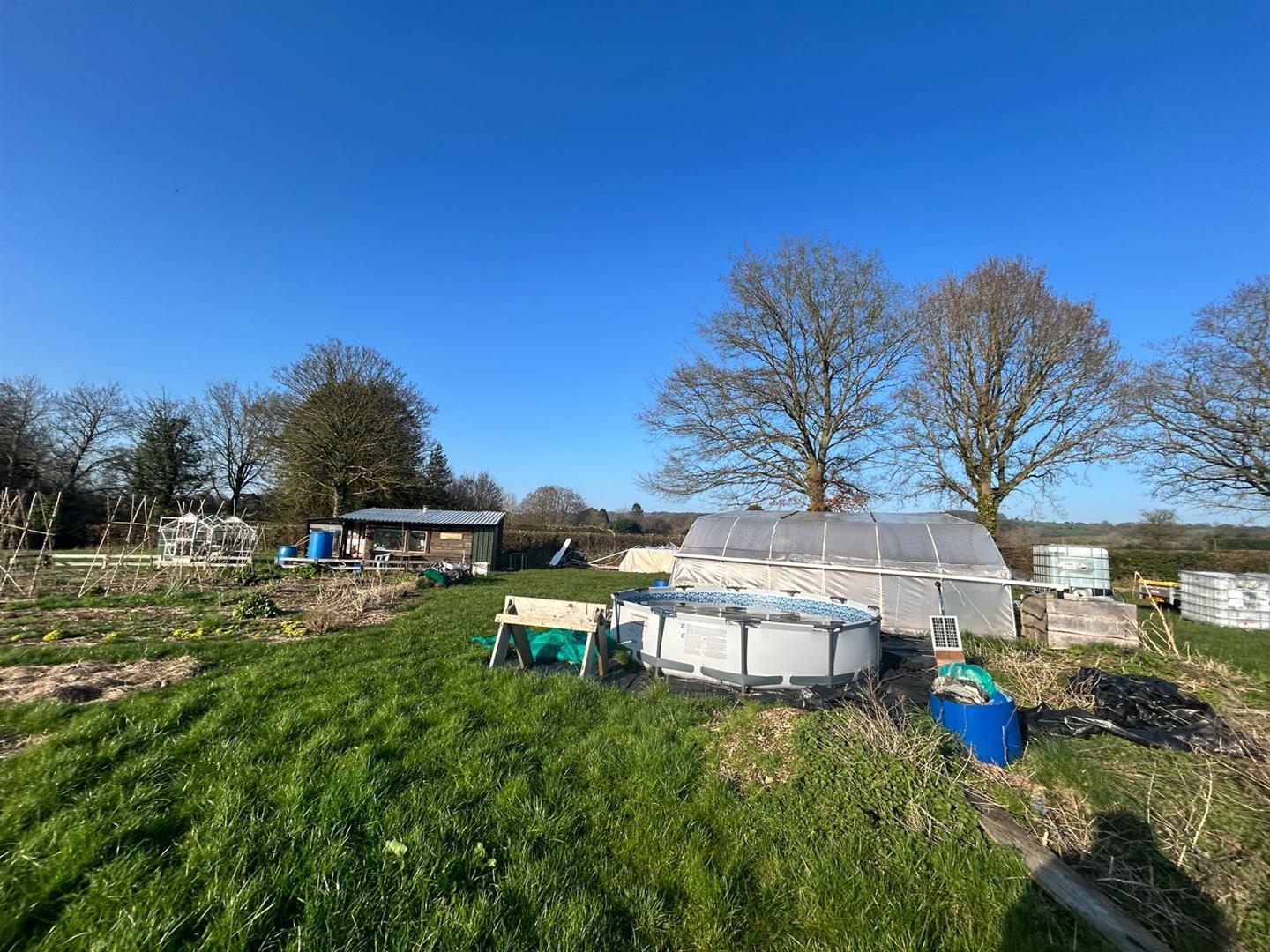 Property Image e96a9429-cbe1-4c77-b29a-b5d3eacd9880