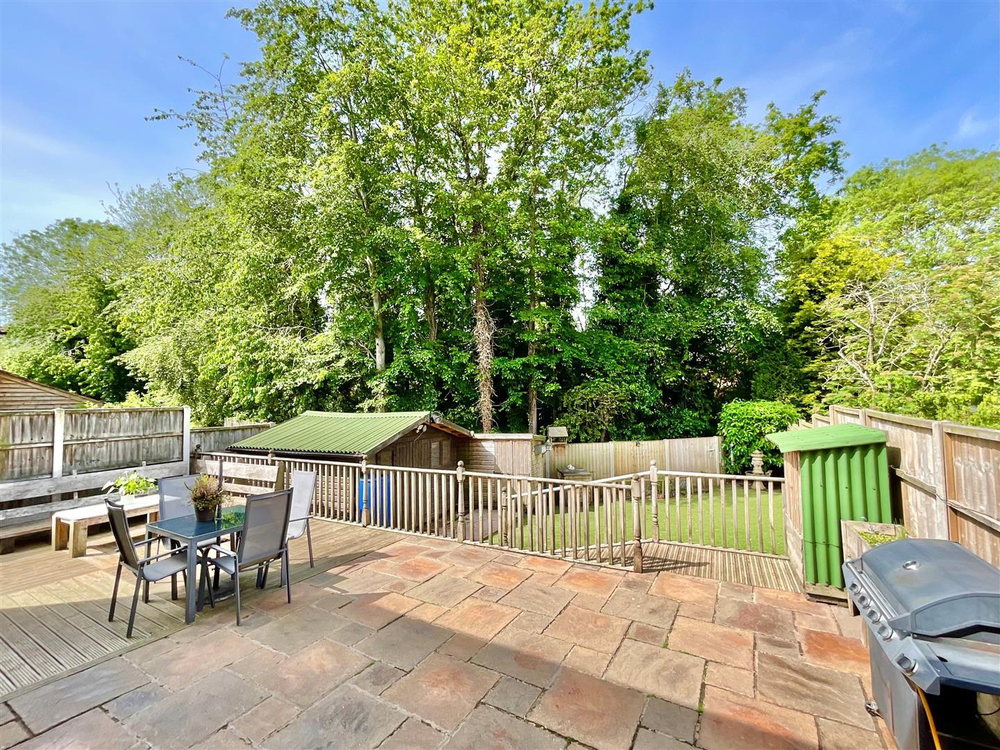 Property Image e96b9a81-1ccd-4a54-9420-64df65abe5cf