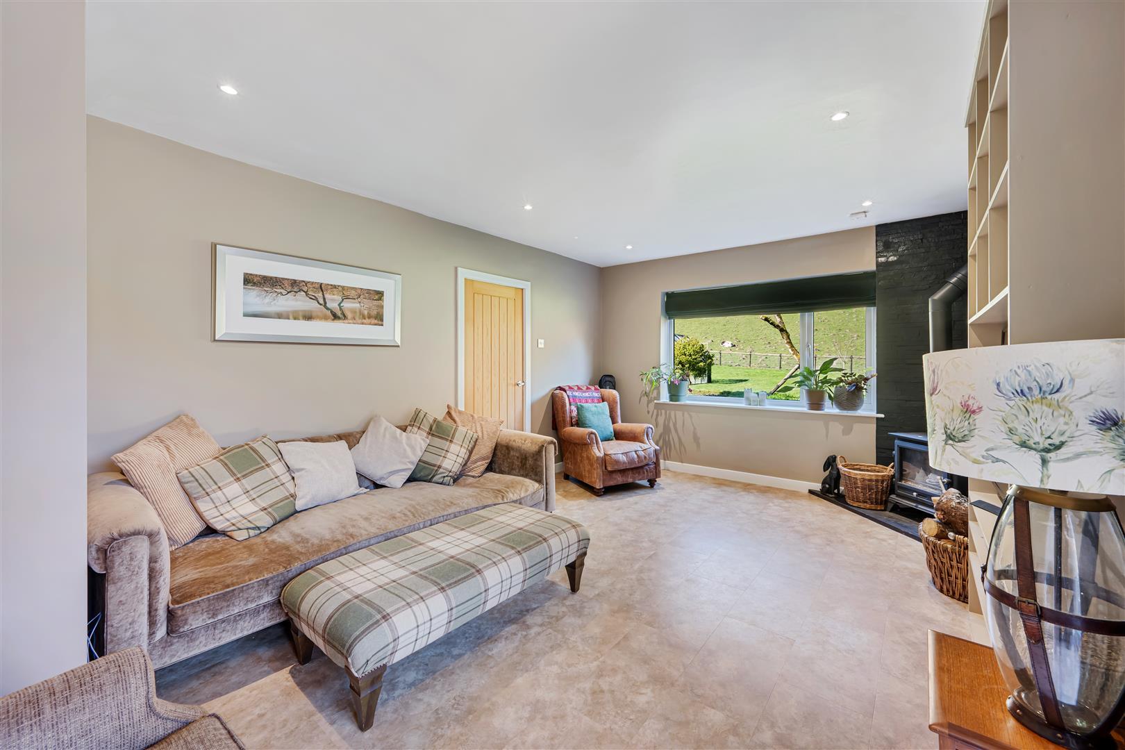 Property Image e96dd737-e14b-45f2-88f7-ae038e6bba99