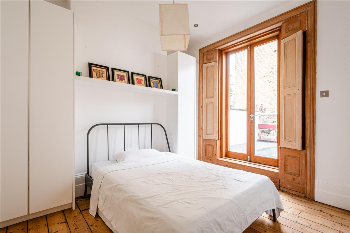 Property for sale, Warneford Street, E9. 2nd bedroom