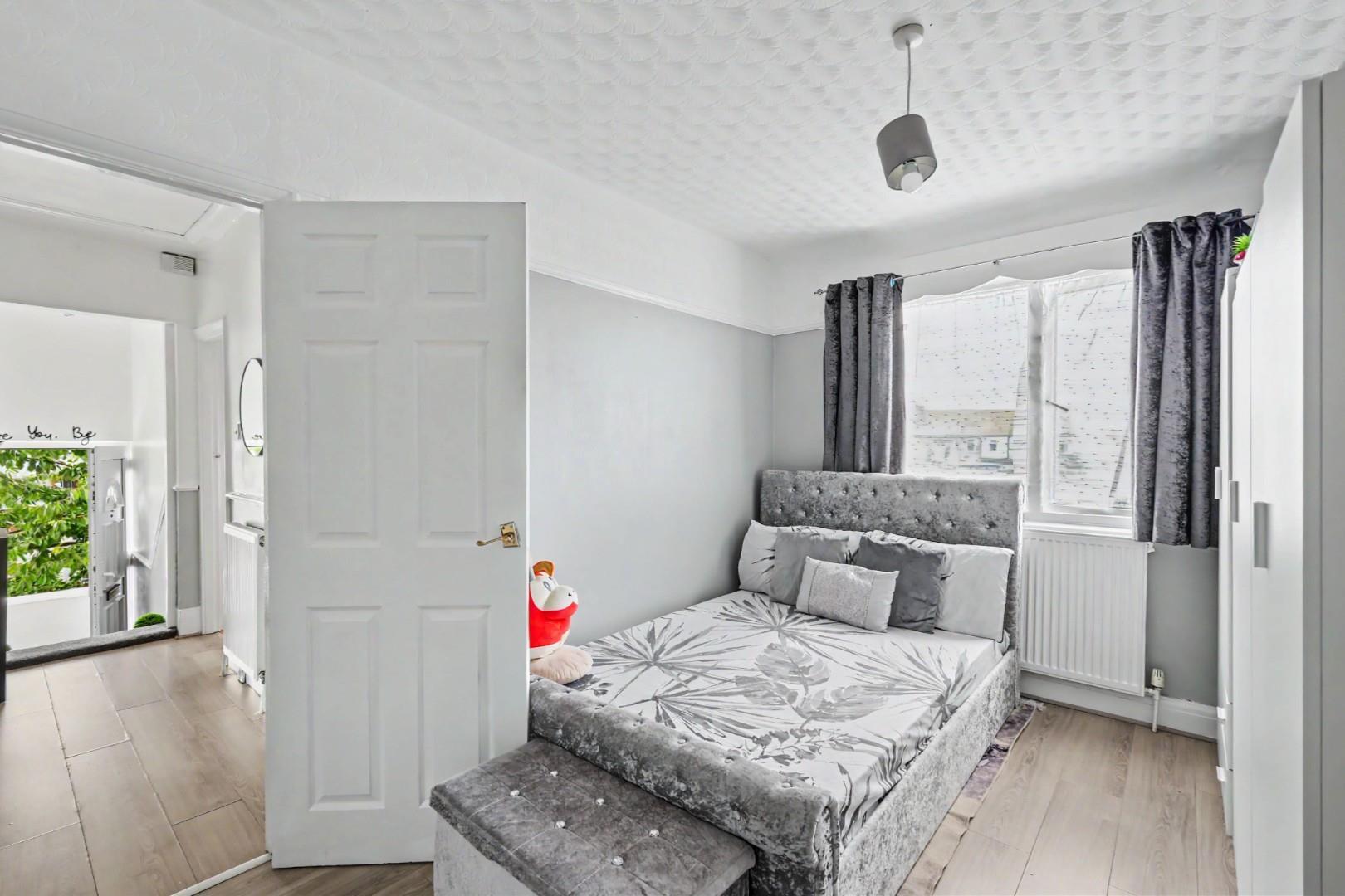 Property Image e979d701-a71b-4f45-81e7-d7b29a51f01b