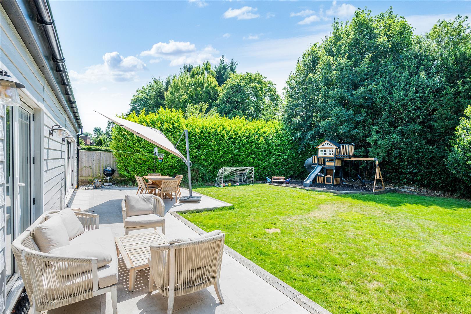 Property Image e9823de1-96a3-4f9c-964d-15043557e0e4