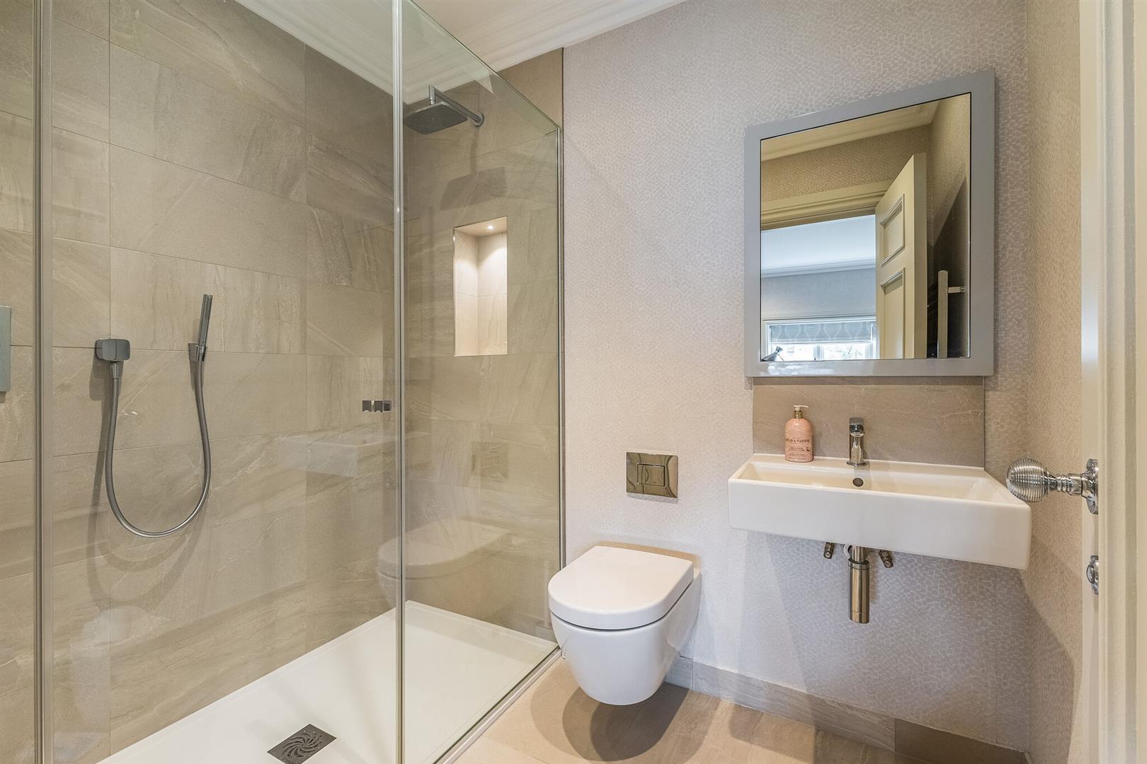 Property Image e98352f3-1fc4-43bb-ad93-6cafbf85ba4f