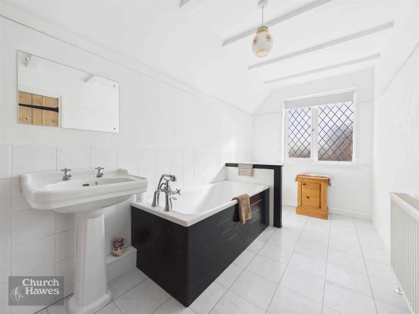 Property Image e98b6b9b-9123-4b2c-8995-37d34e0bc4c0
