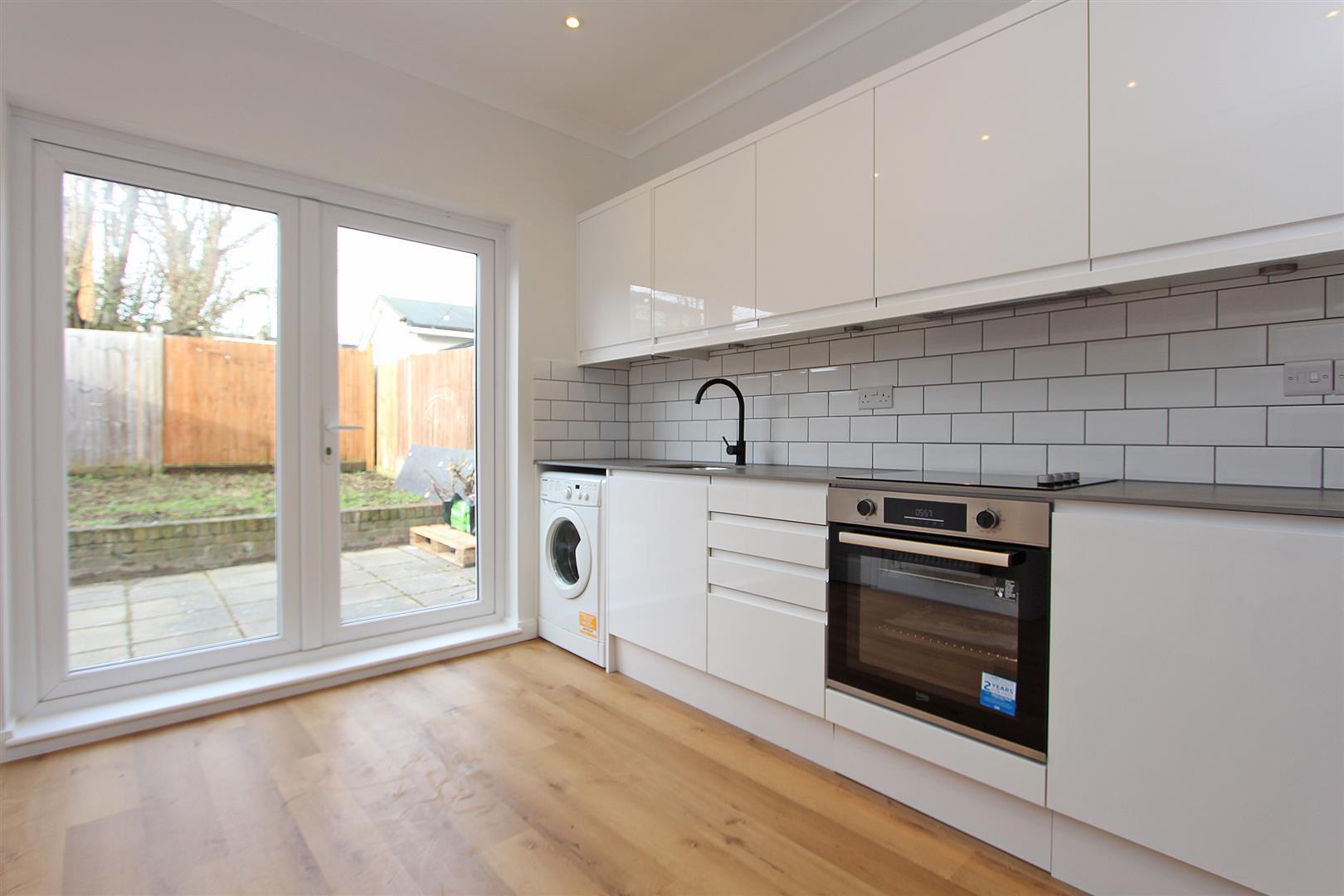 Property Image e998e928-eec5-4a6a-91fa-84e8e9a5c378