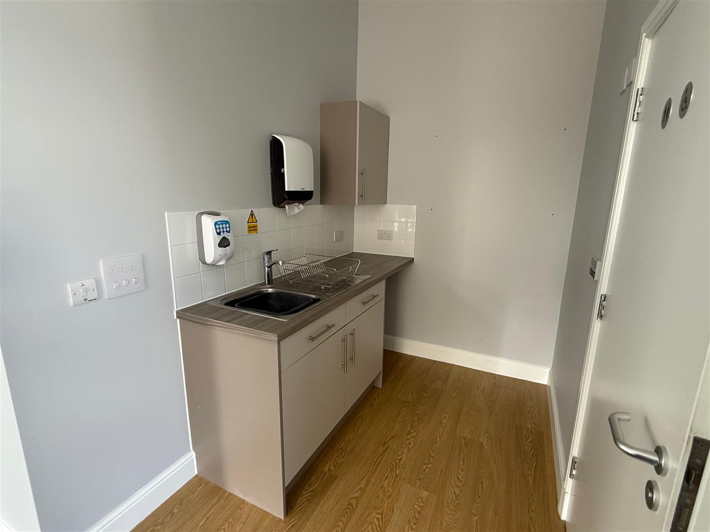 Property Image e9ac8868-db04-463f-9786-bff02758dee0
