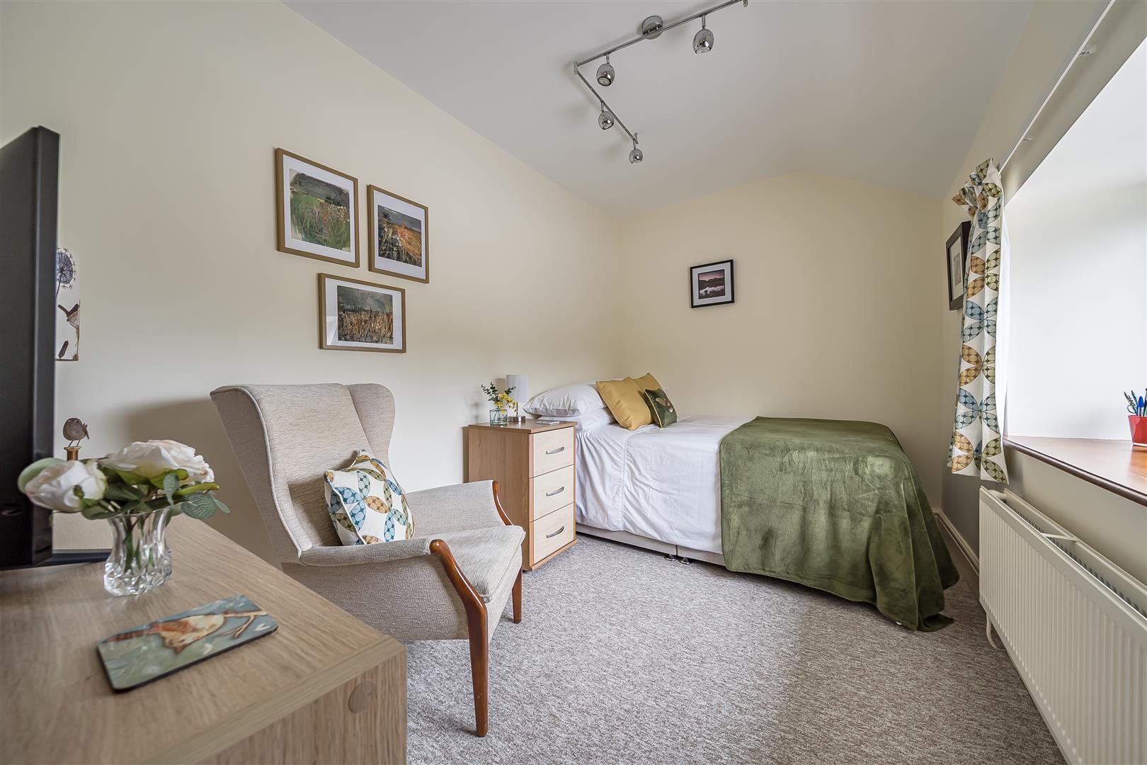 Property Image e9b02570-aa5b-4739-8237-0ddc9e75a21b
