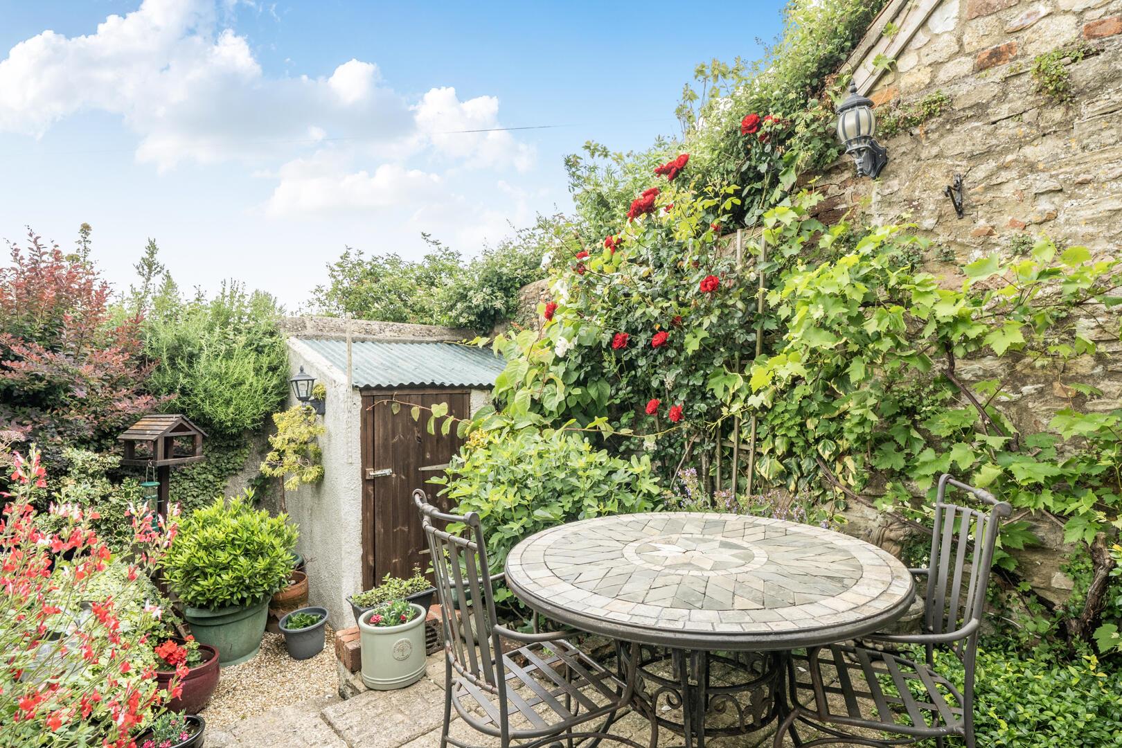 Property Image e9d0aa49-bf36-4c49-8aea-0cf37479f185