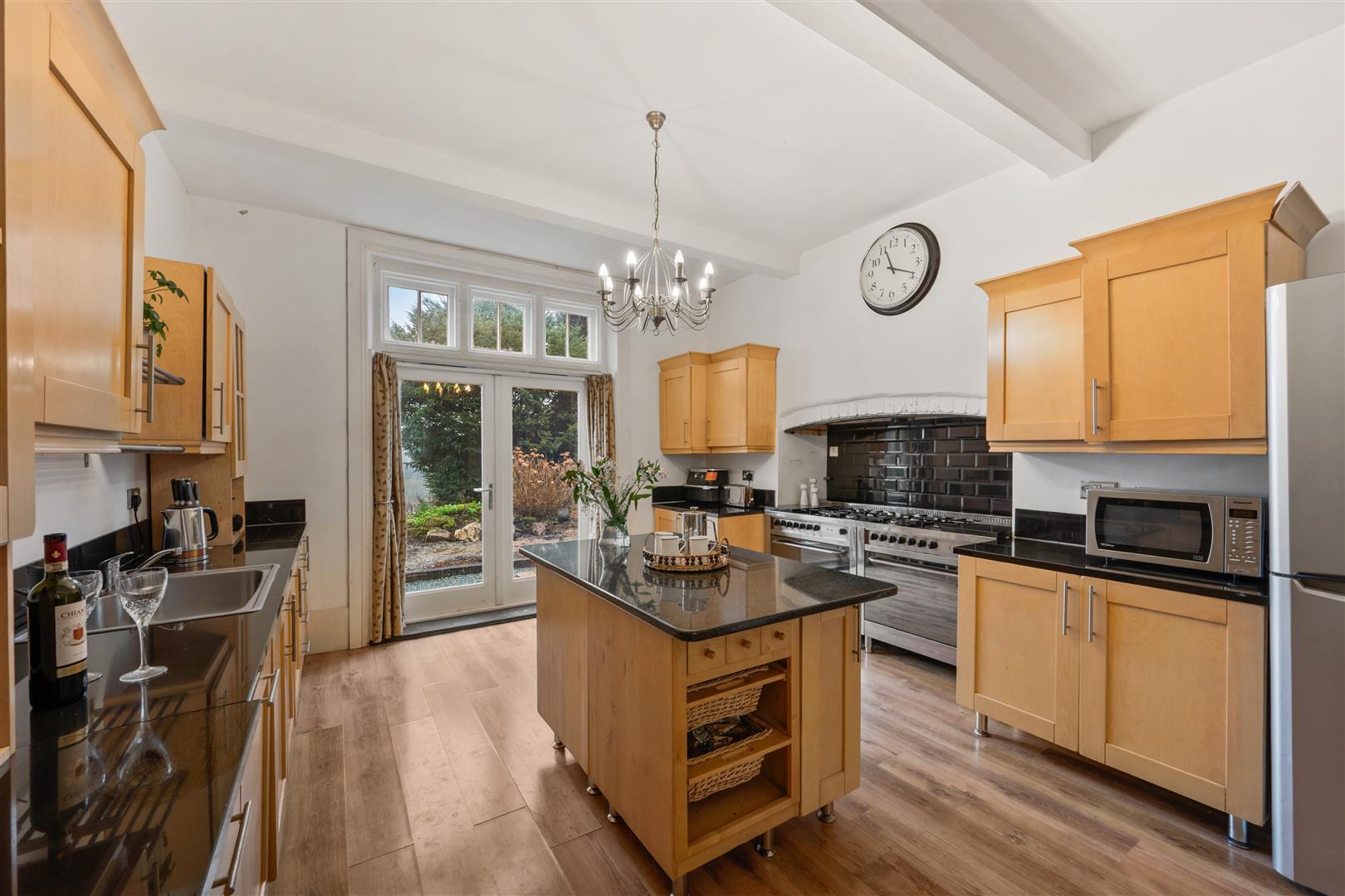 Property Image e9d60242-ec31-45fd-960a-55c040cdfee1