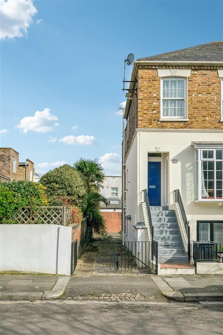 Property Image e9e4cb3f-45e7-47af-8c9f-abda1e169687