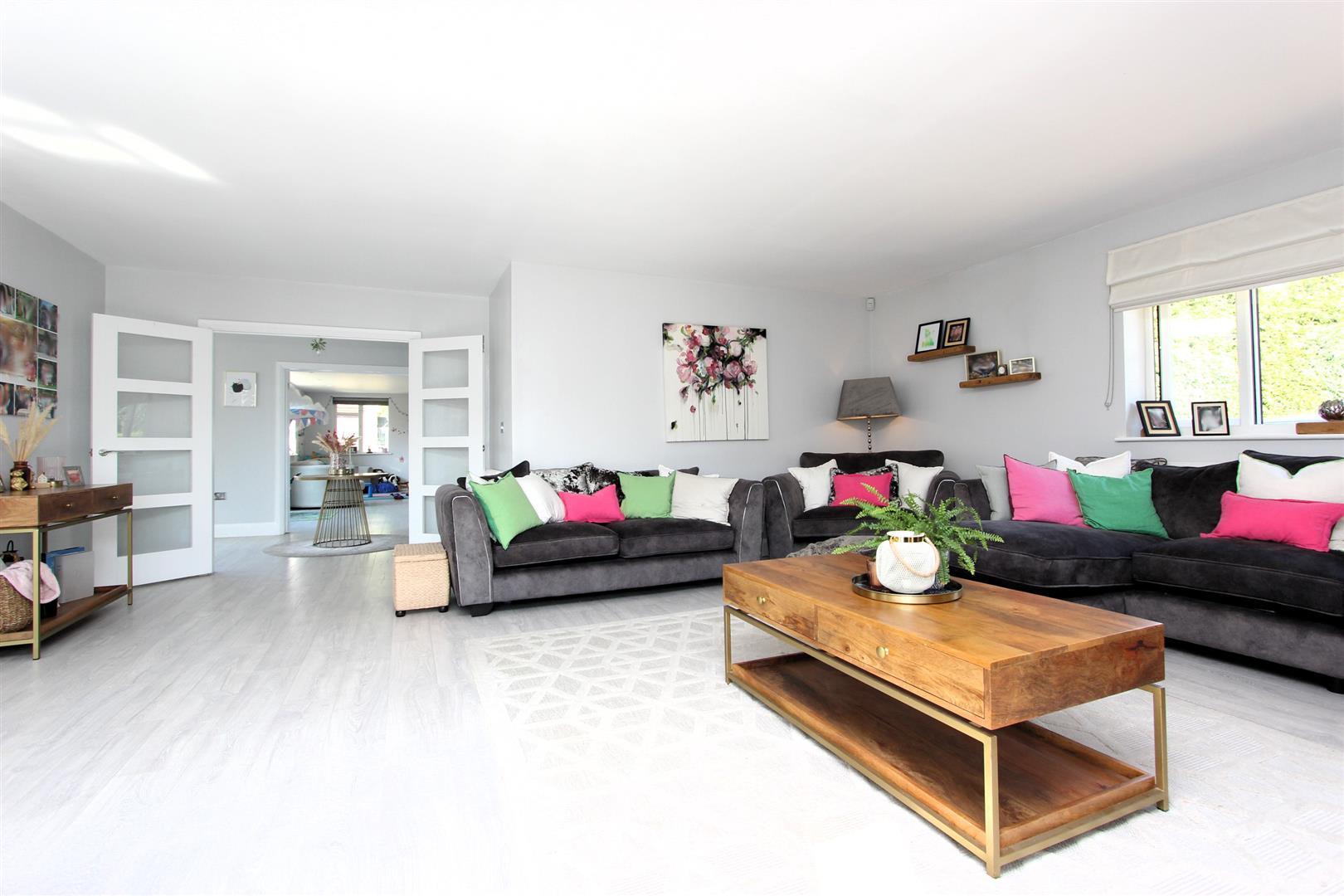 Property Image e9e91812-fde3-4bd9-874b-bf701c6ef287