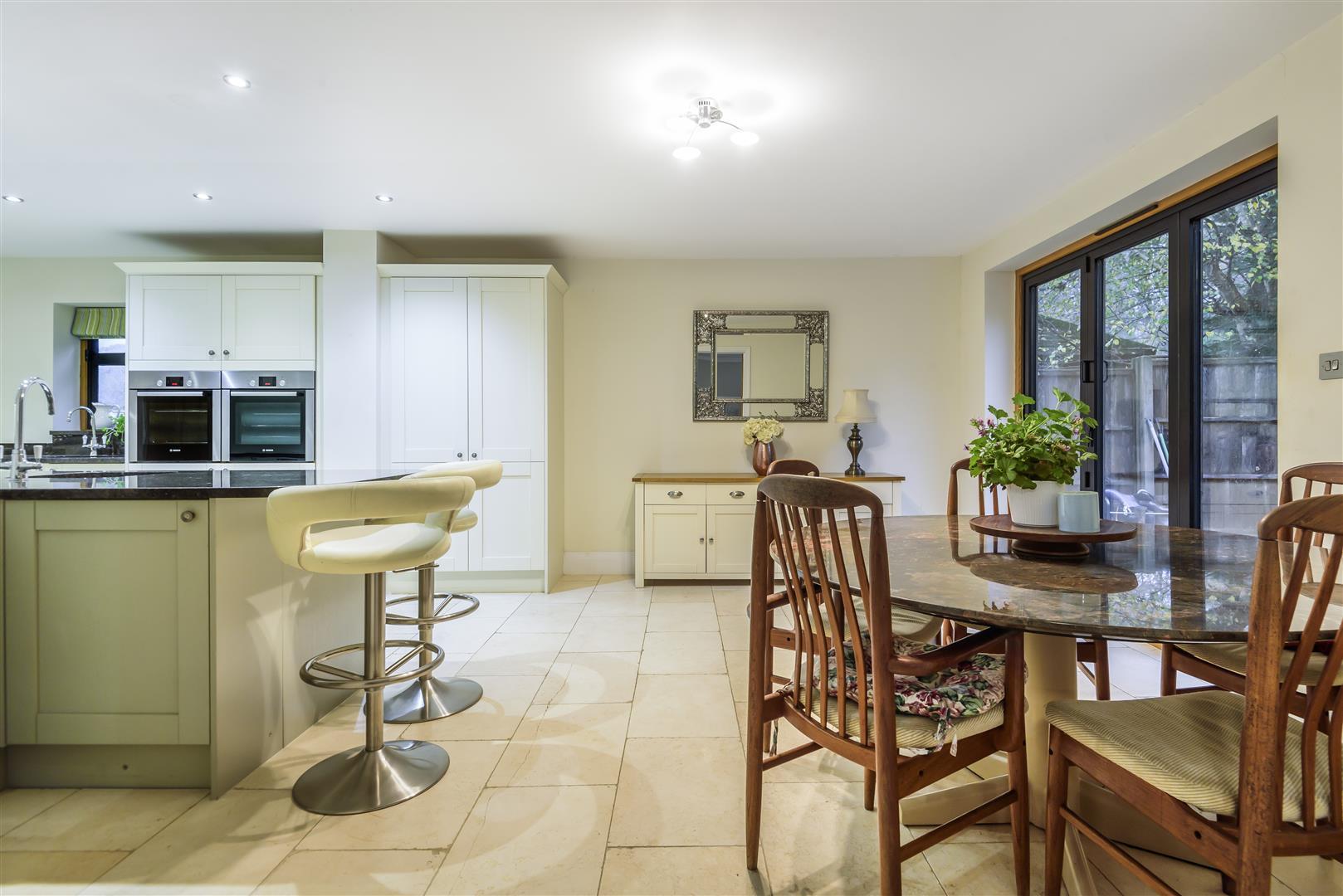 Property Image ea15d9d0-d1f5-4107-b54d-9f98baaf4f72
