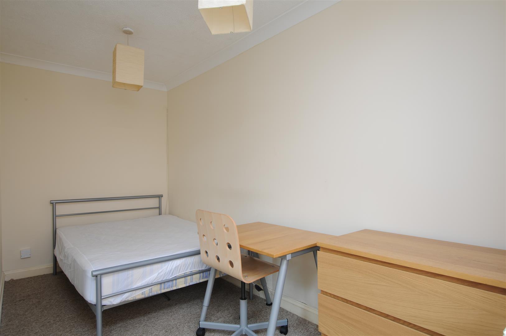 Property Image ea172465-495b-438f-82e1-2169174764df