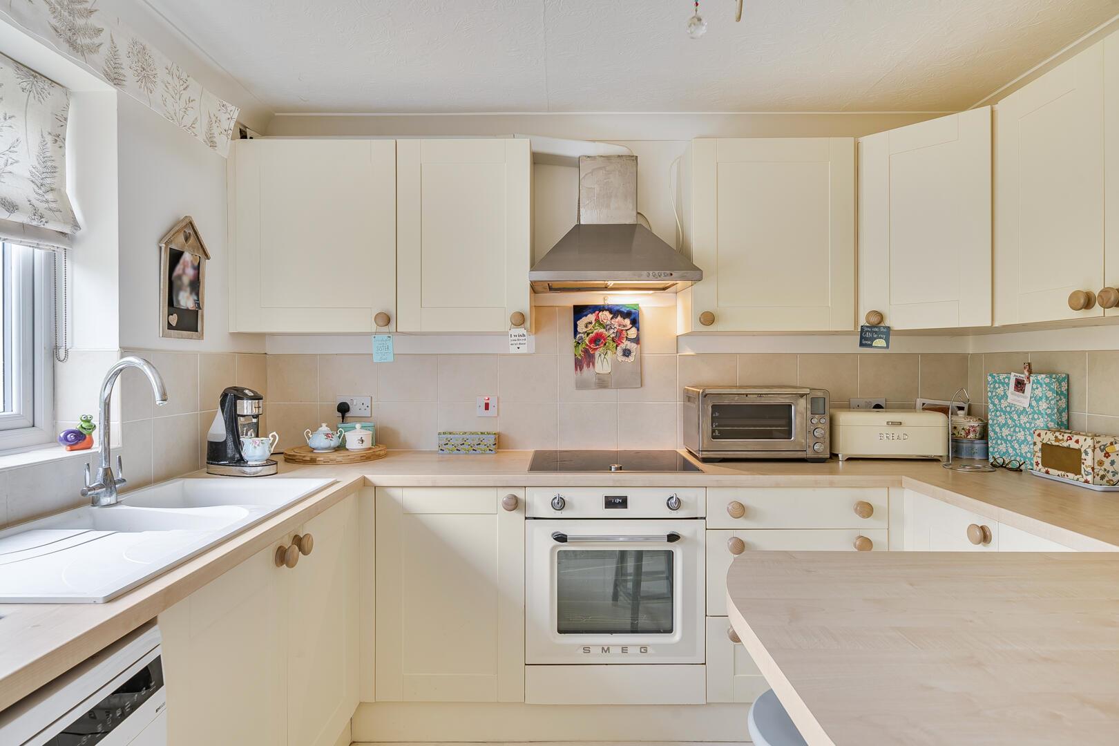 Property Image ea20a9cc-e7e5-4467-9192-099852314085