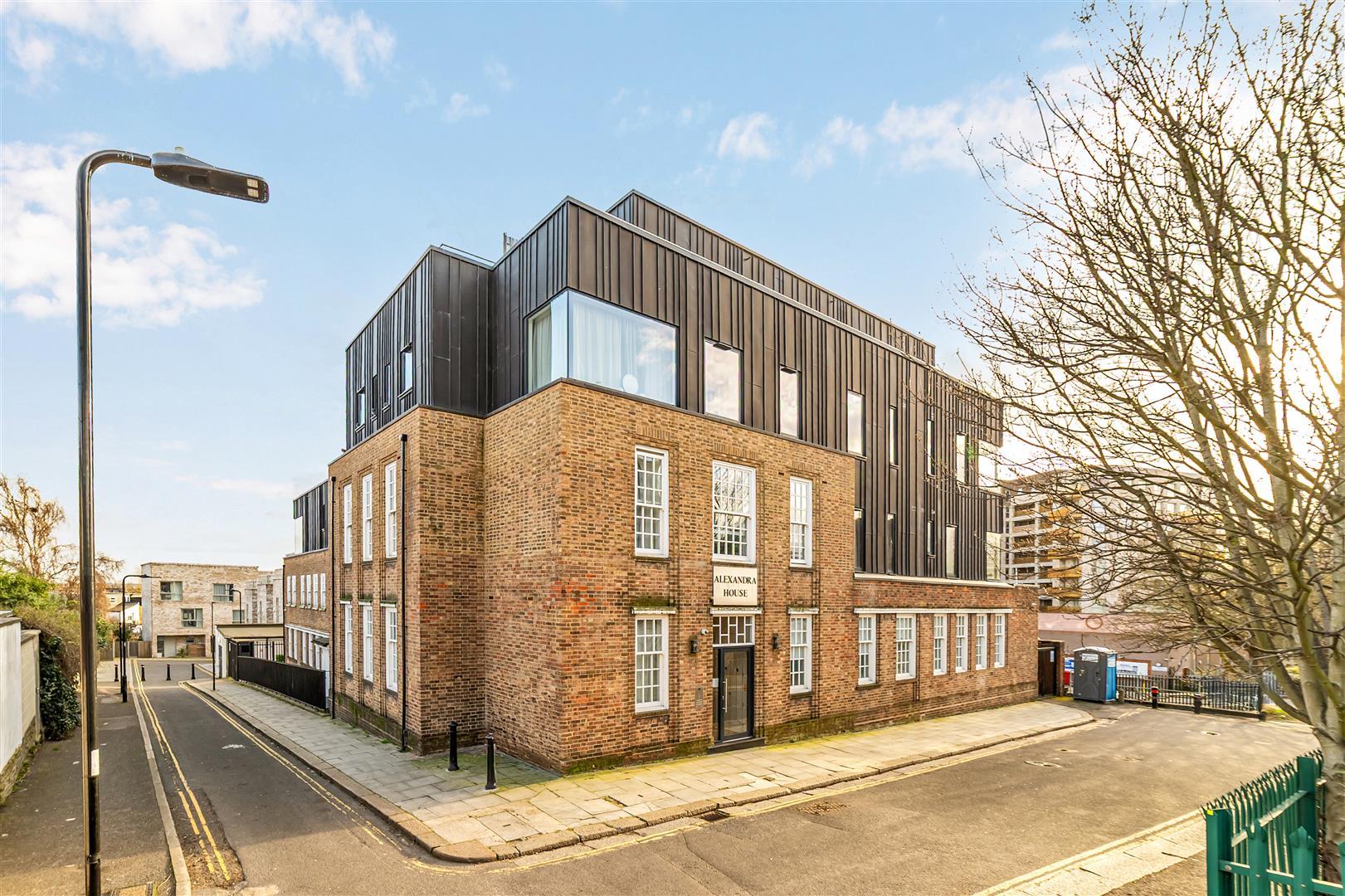 Property Image ea477e6a-d26a-4023-abea-c087d46eef1e