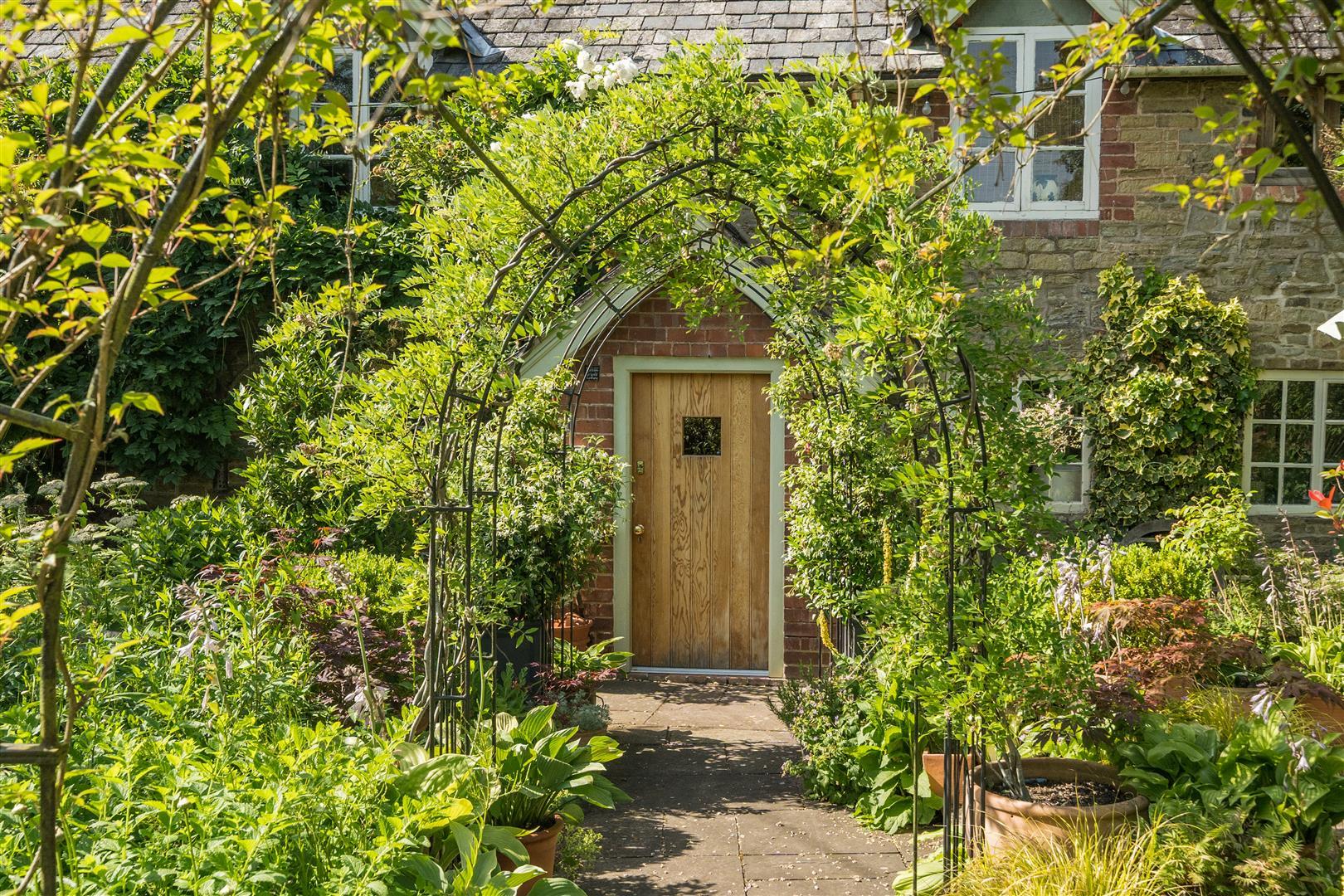 Property Image ea4baf9e-5052-44cb-a47b-e8715cff2aa1