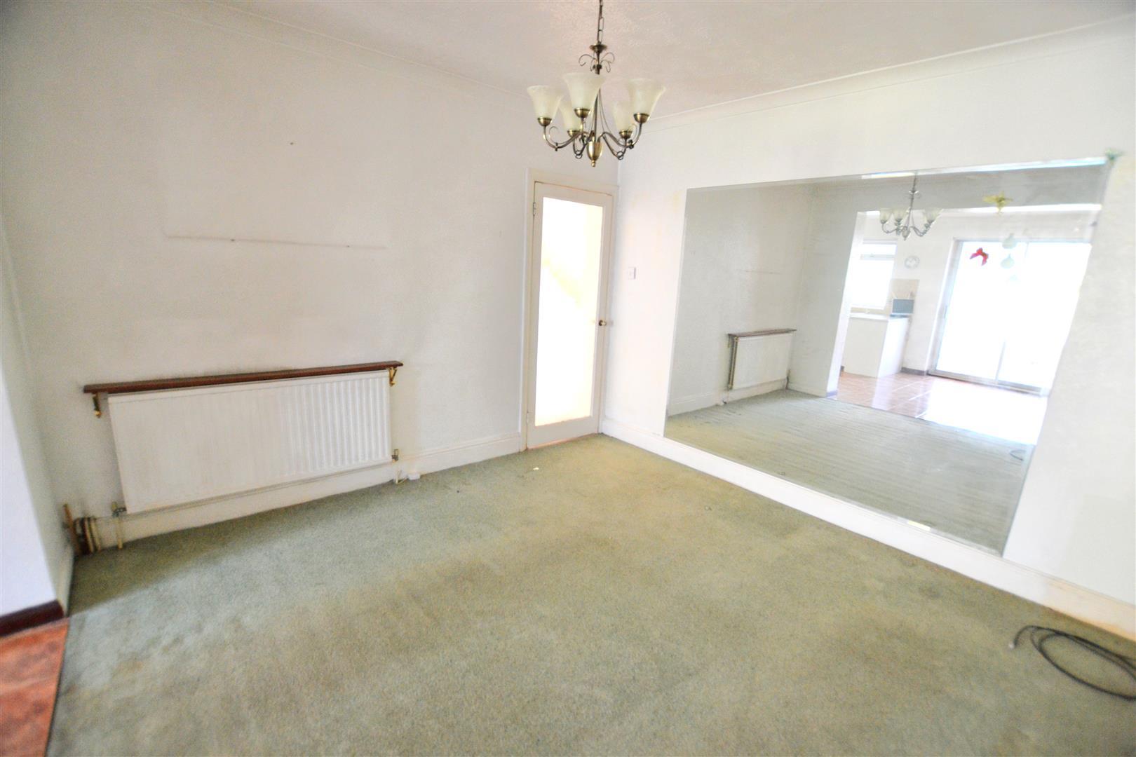 Property Image ea55d34d-79c4-4da9-887b-23f9906d9001