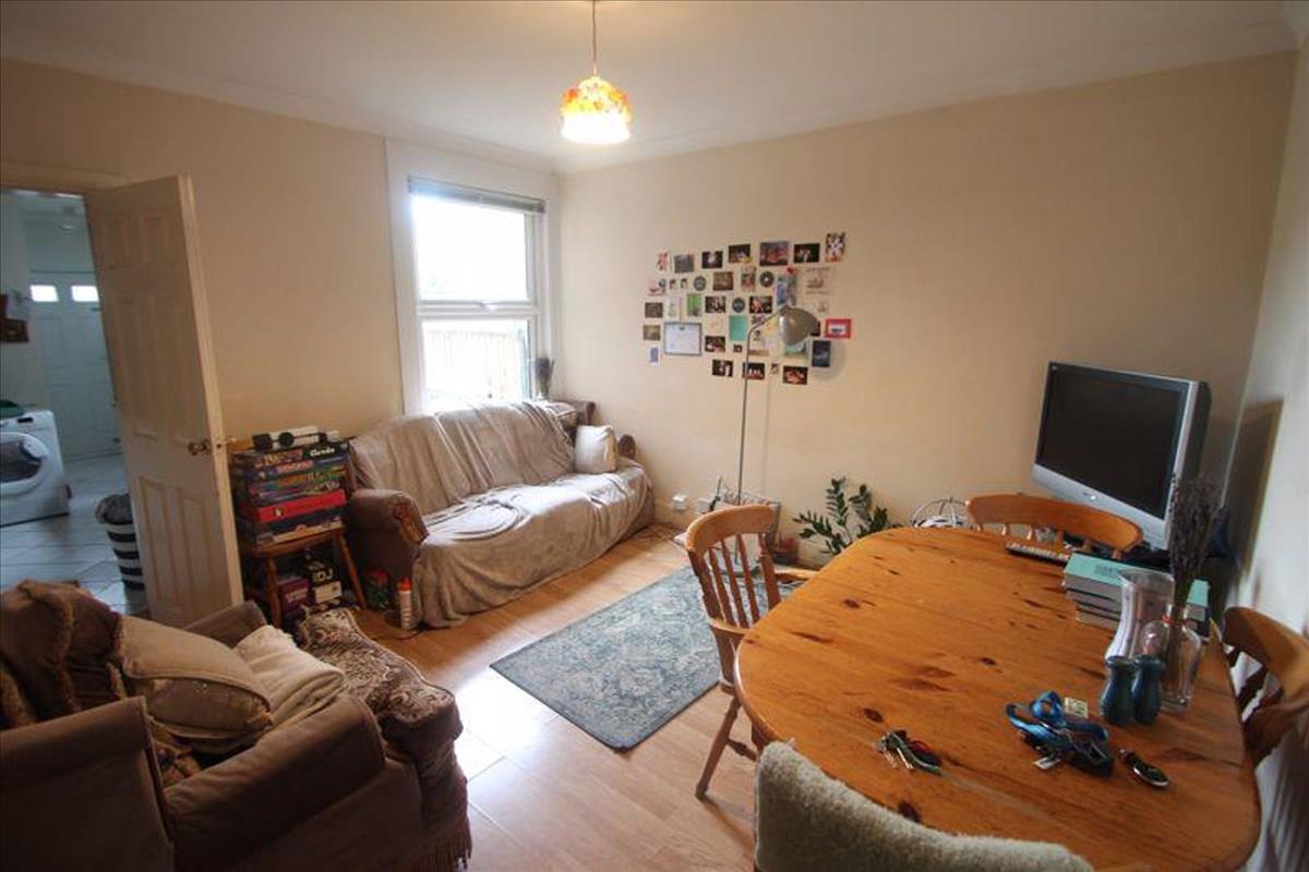 Property Image ea622566-5f2b-4297-981f-0668b9d77335