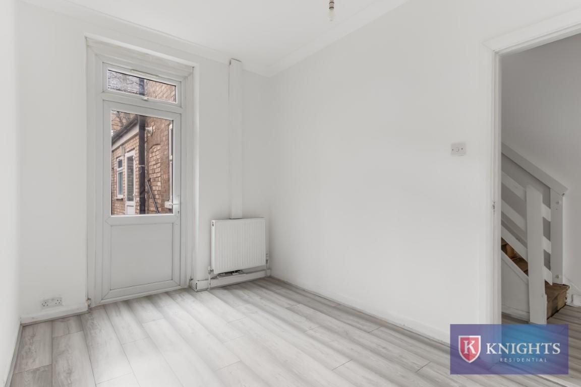 Property Image ea6ab001-66b0-45e4-b235-6b96fda20a81