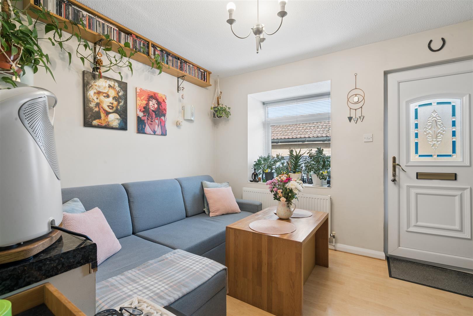 Property Image ea7bd8df-1766-42e2-80d4-e45034b5ea2c
