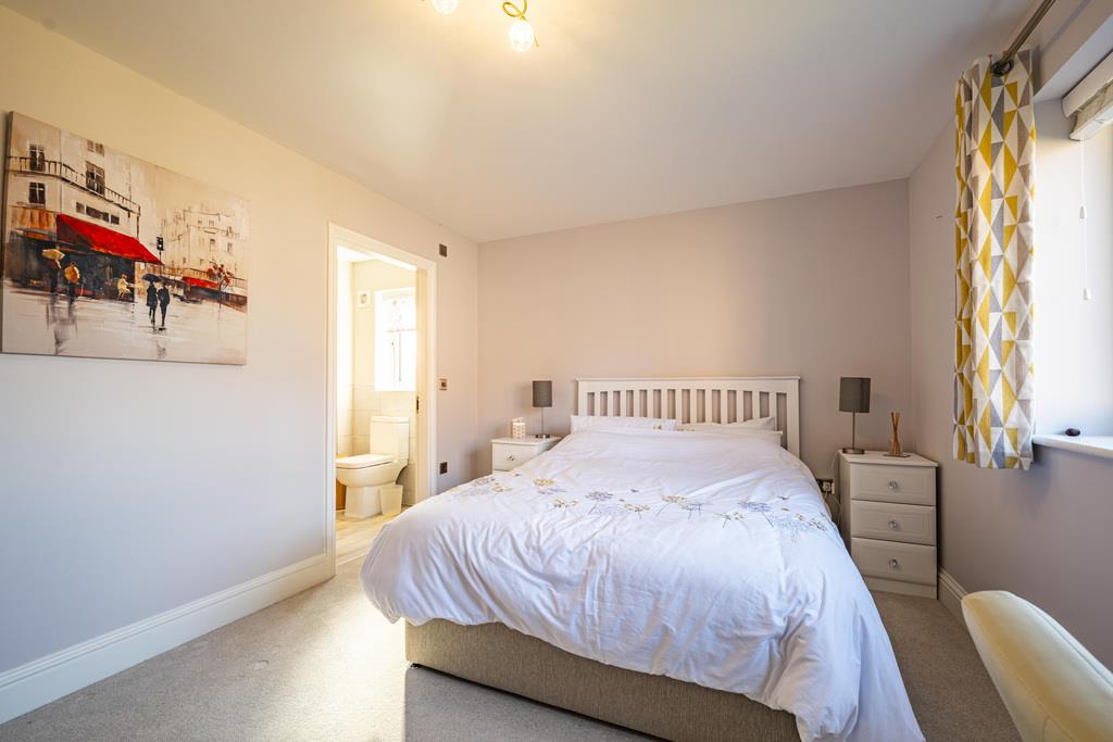 Property Image ea7d3bd0-f6fe-43eb-b9dd-44459b244fd2
