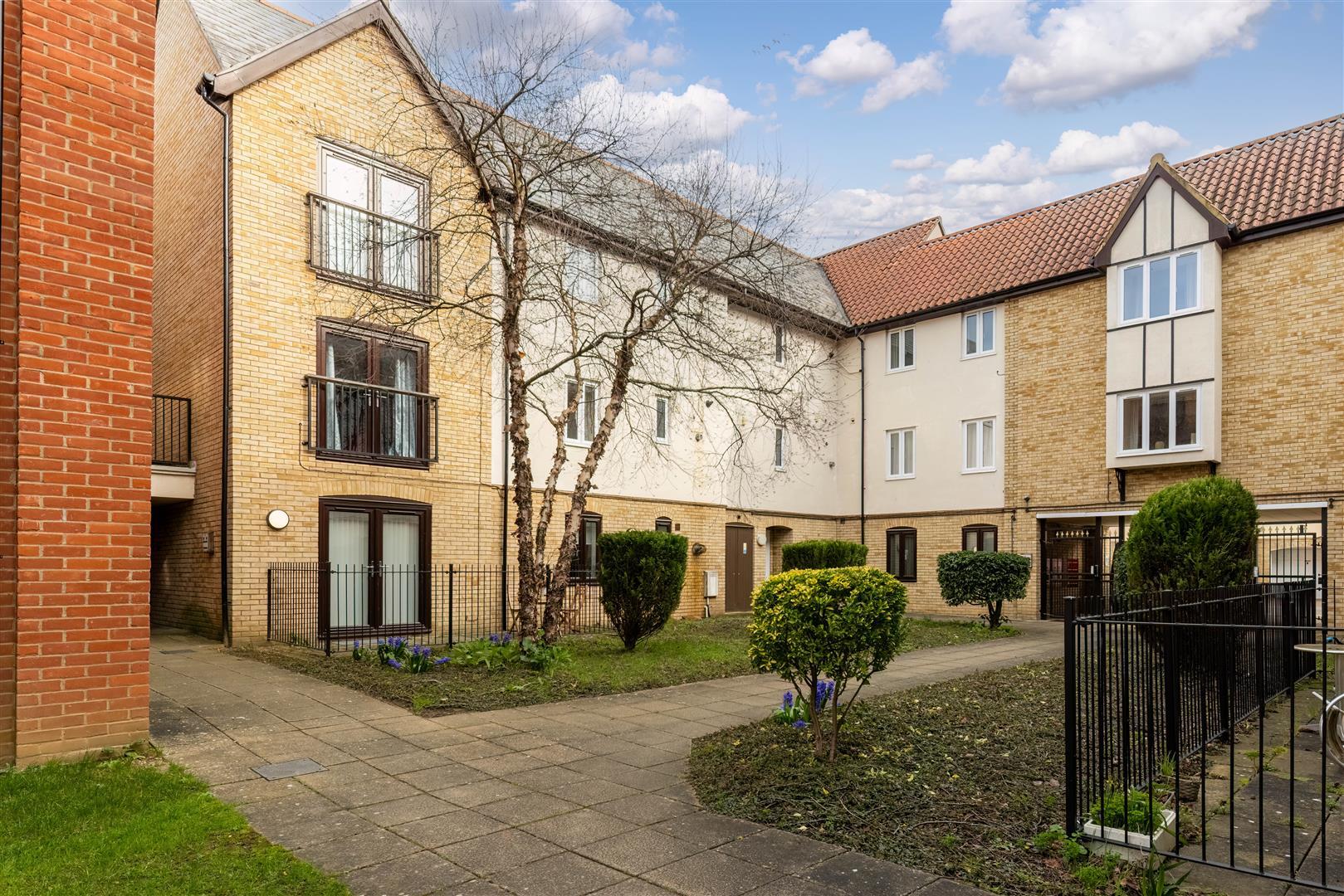 Property Image ea7fd84f-4f65-4657-88d8-94fc639a4bea