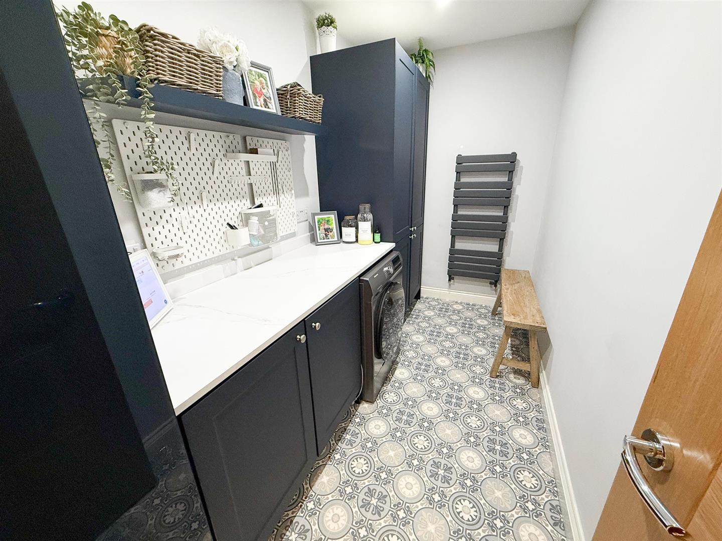 Property Image ea8208fa-9edc-449b-b51d-a68dd8a703d4