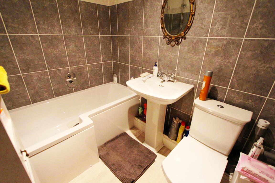 Property Image ea88e905-29d1-42f3-96b8-05ce72eddf92