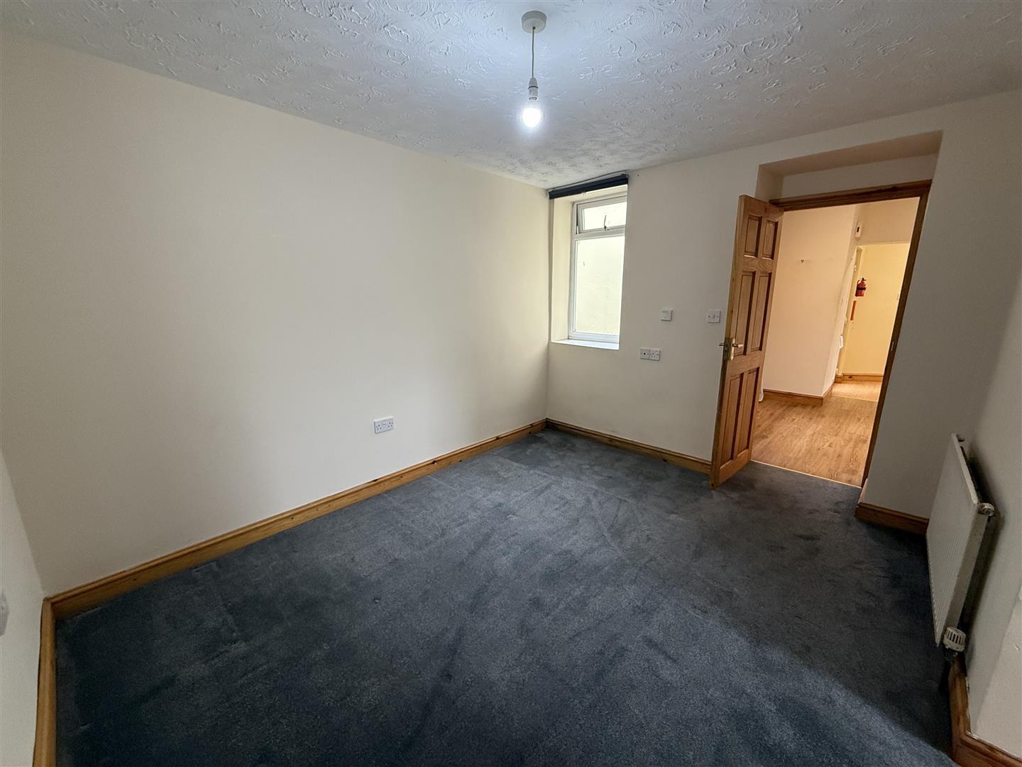 Property Image ea8cca7e-1374-4048-8de4-605819507bd8