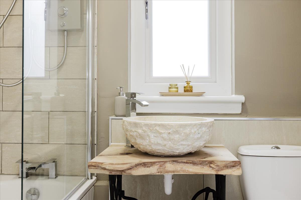 Property Image eab8a20e-47d6-4587-a056-cbe94e0c919a