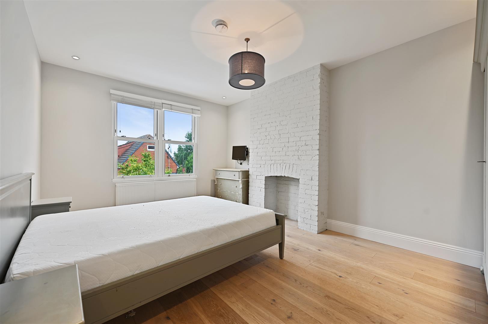 Property Image eac97247-97fc-4f8d-bc47-285d81bd2946
