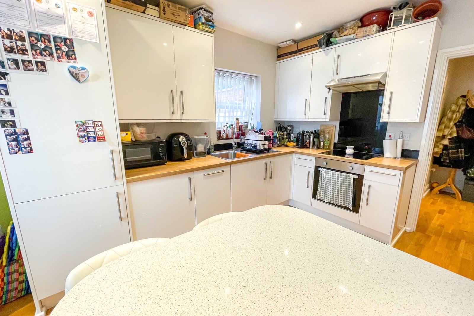 Property Image ead26332-b76a-49eb-96ab-10356308d2ae