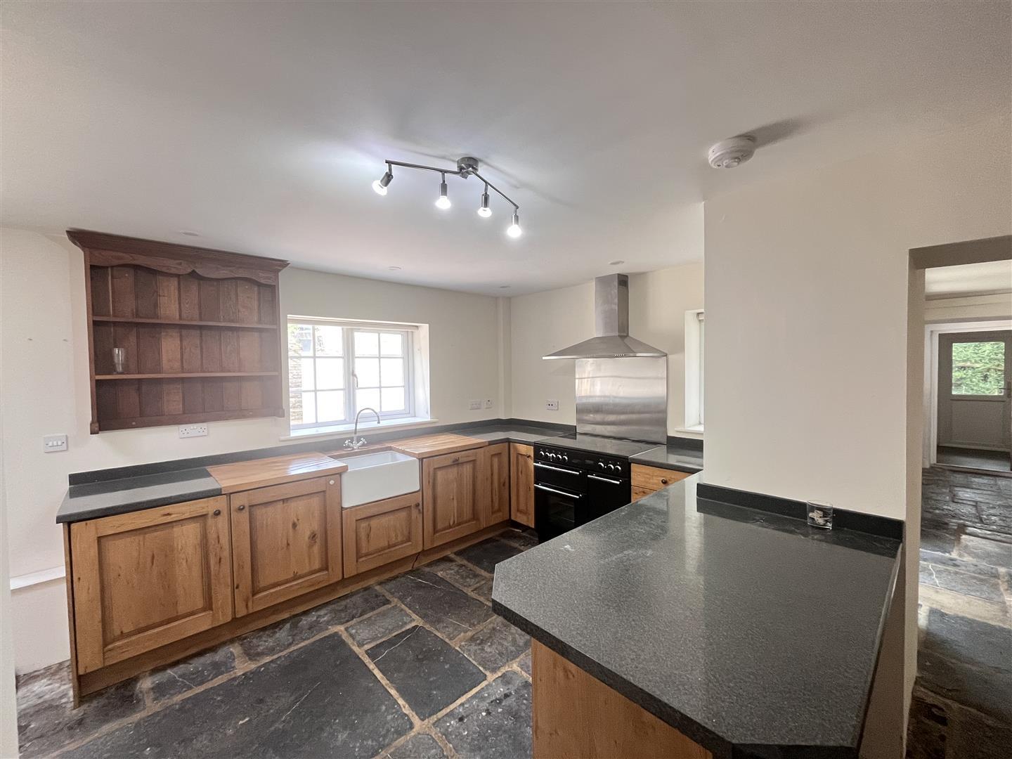 Property Image eadd8417-4b60-4adb-acb2-85a261262d17