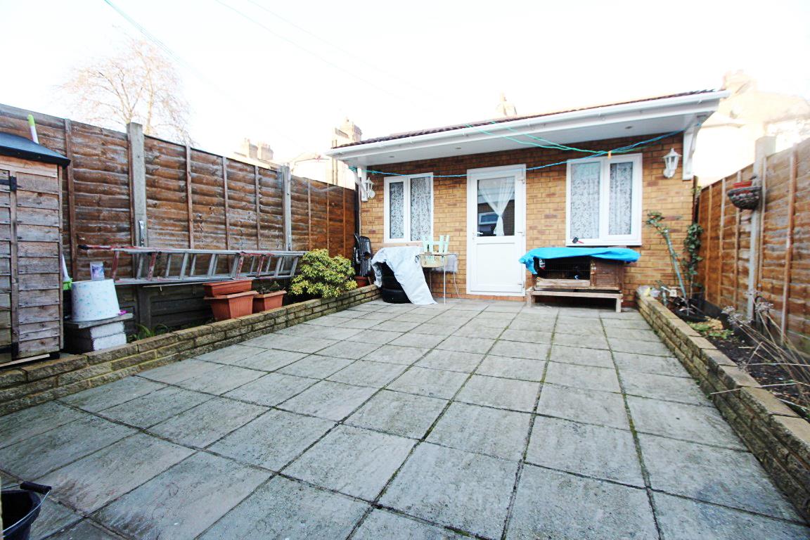 Property Image eae619a2-a09d-4465-853b-45bae5bc8b2e