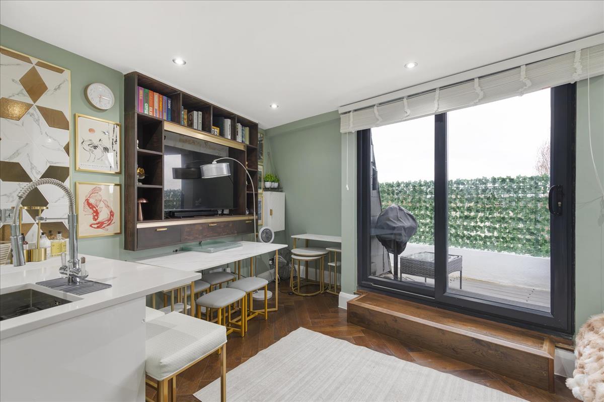 Property Image eaeaecce-f8c8-4421-97b5-7526860d2e98