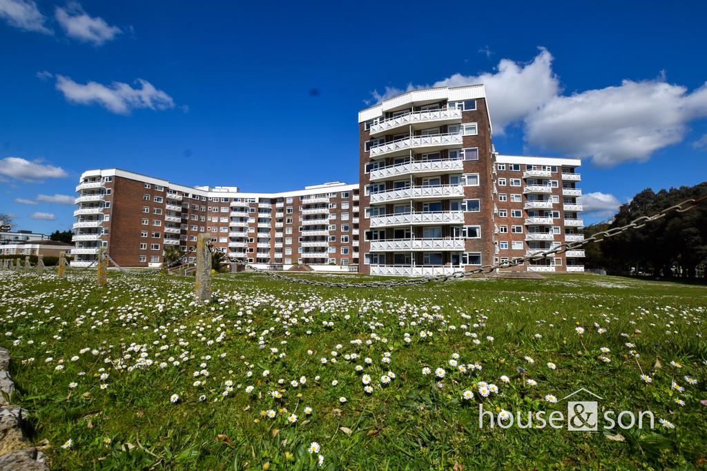 Property Image eaf0f88e-bee4-45e6-97fd-4262f7e02c0e