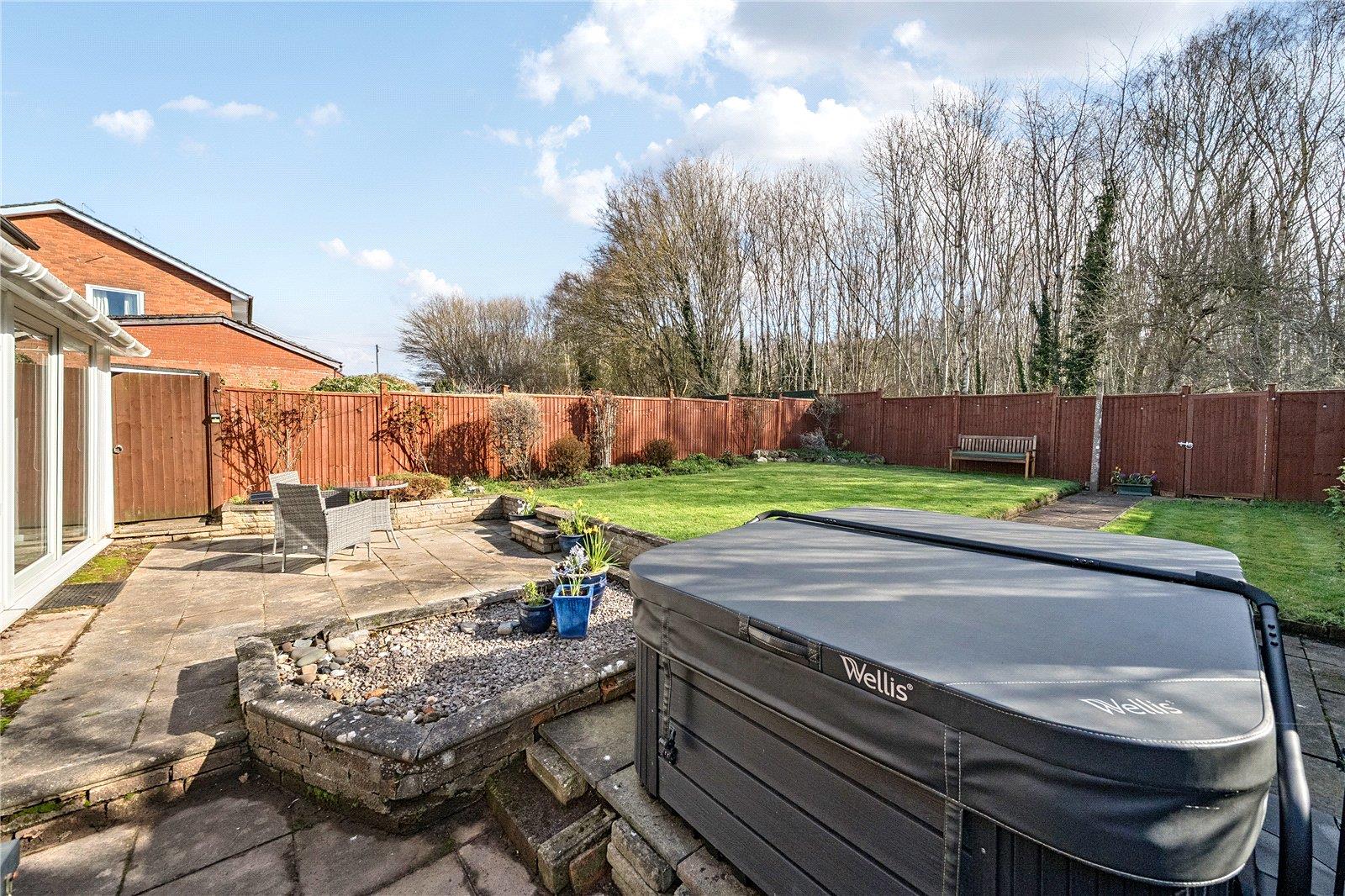 Property Image eaf2ee99-cc2b-41eb-b4d1-bb8e991a1112
