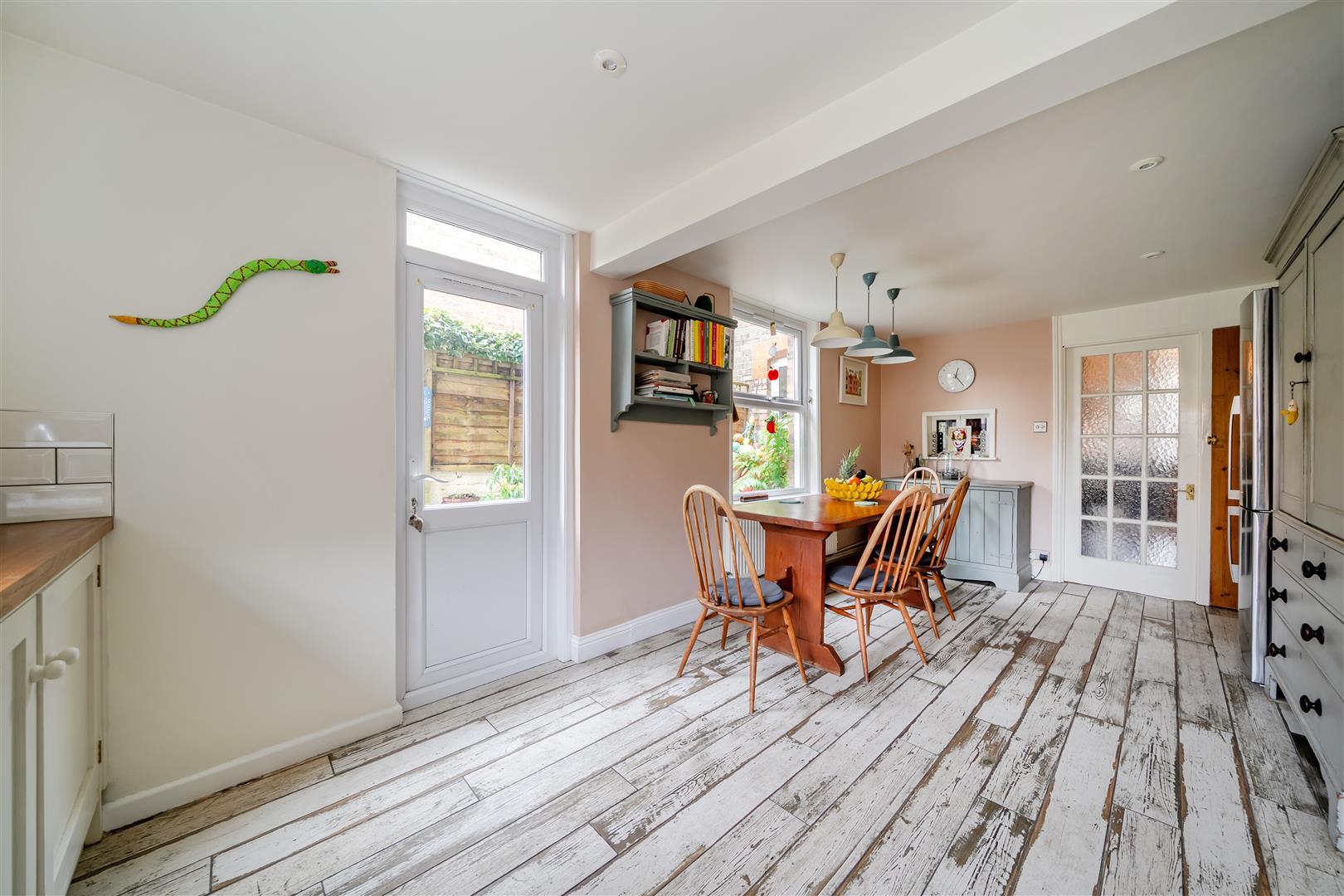 Property Image eaf31519-ef19-4475-a3bd-f9a3978a450e