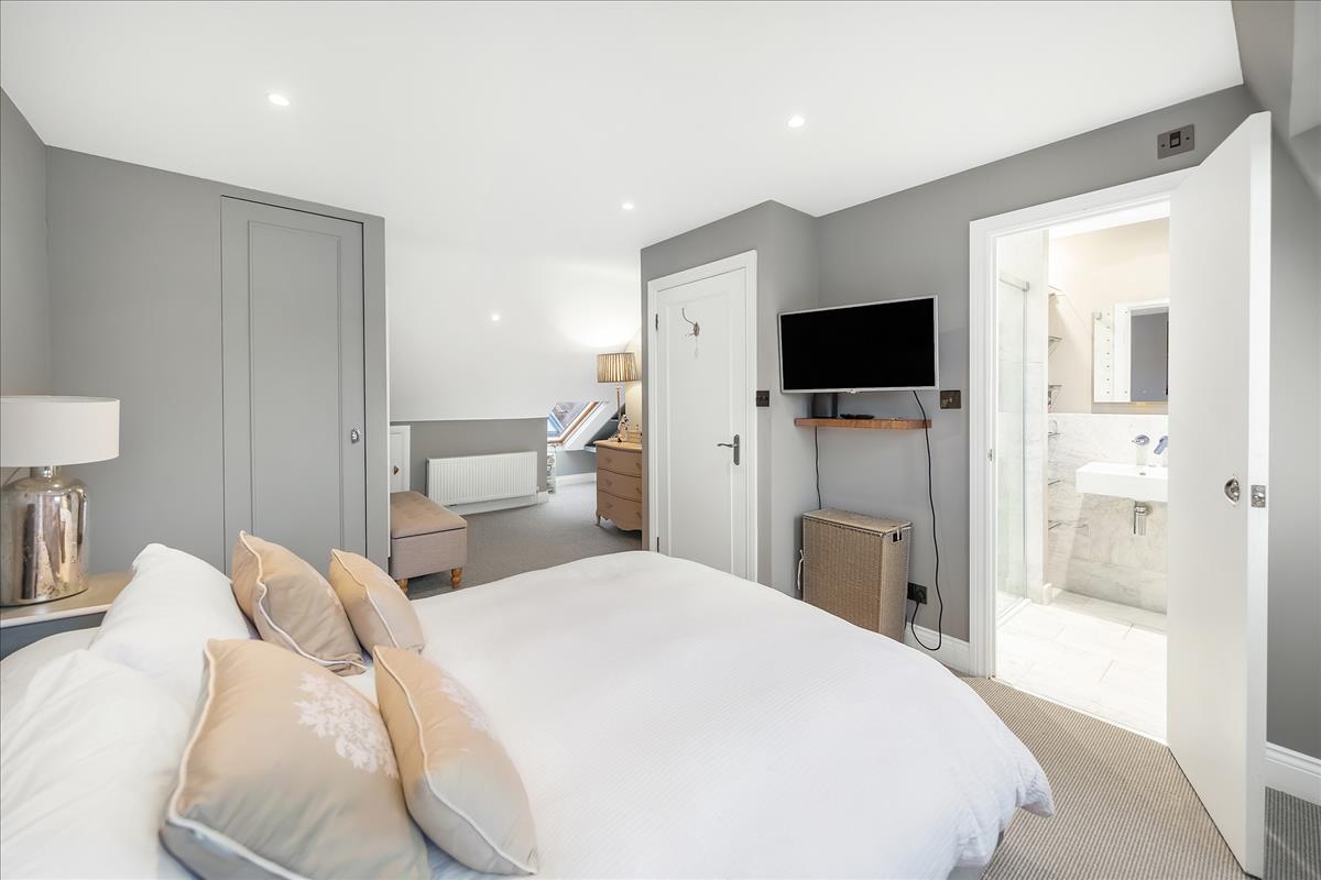 Property Image eb12e96c-5307-419c-8325-c2e0129360ed